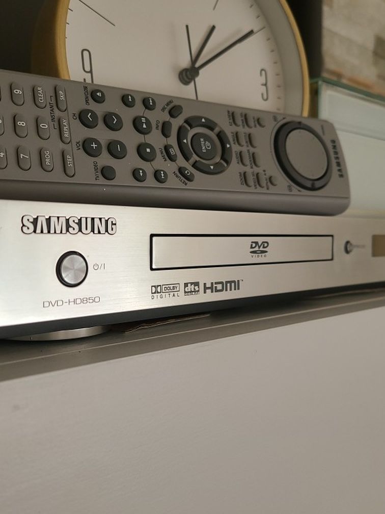 Samsung HD850 DVD PLAYER With Remote