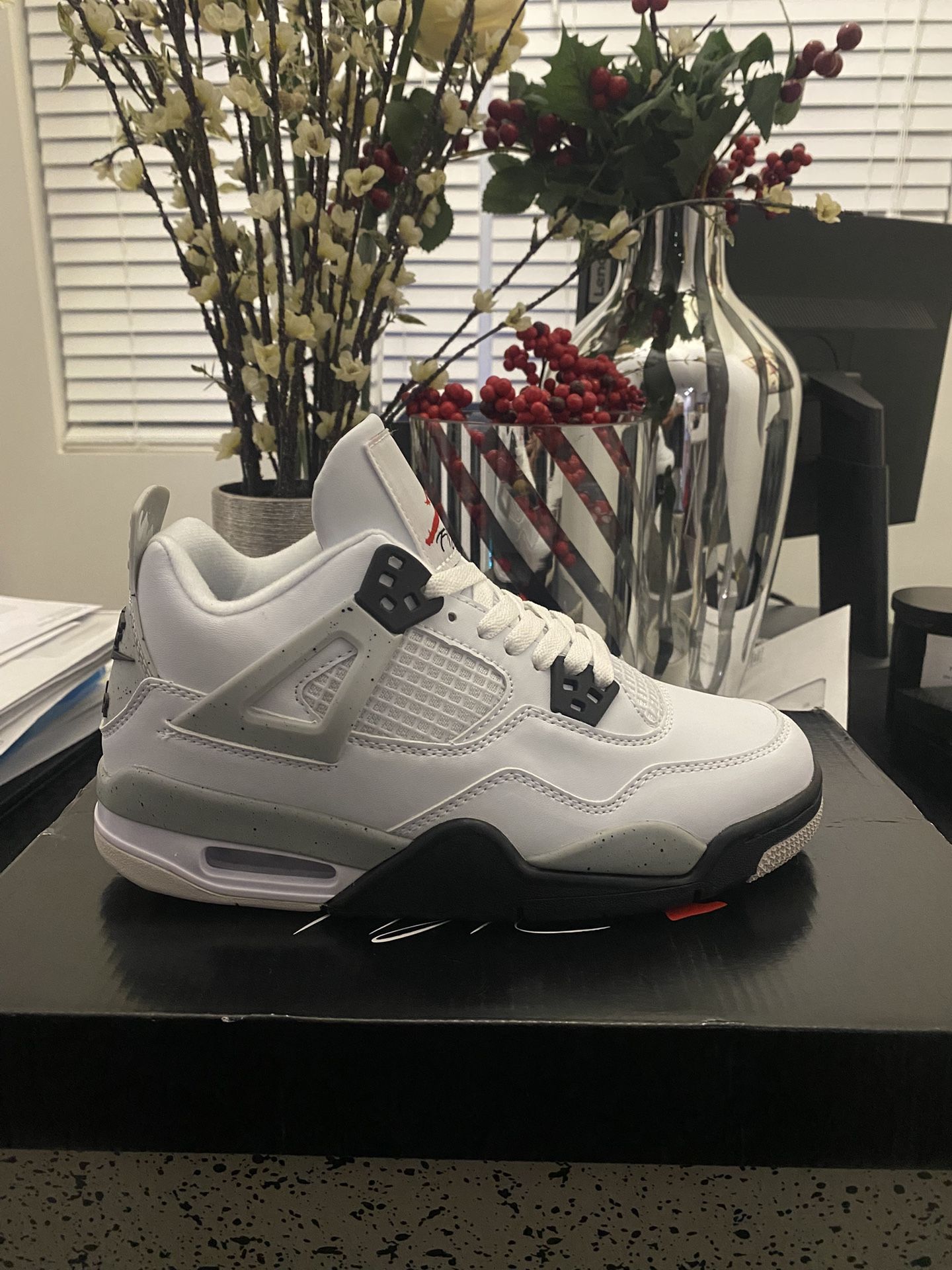 Jordan 4 Cement