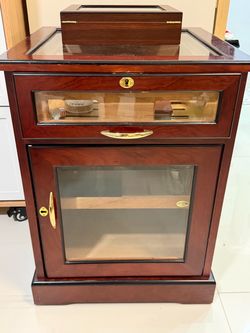$80 Beautiful Cigar Humidor