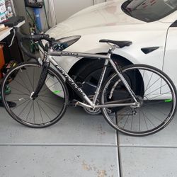 18 Speed Cannodale Road Bike