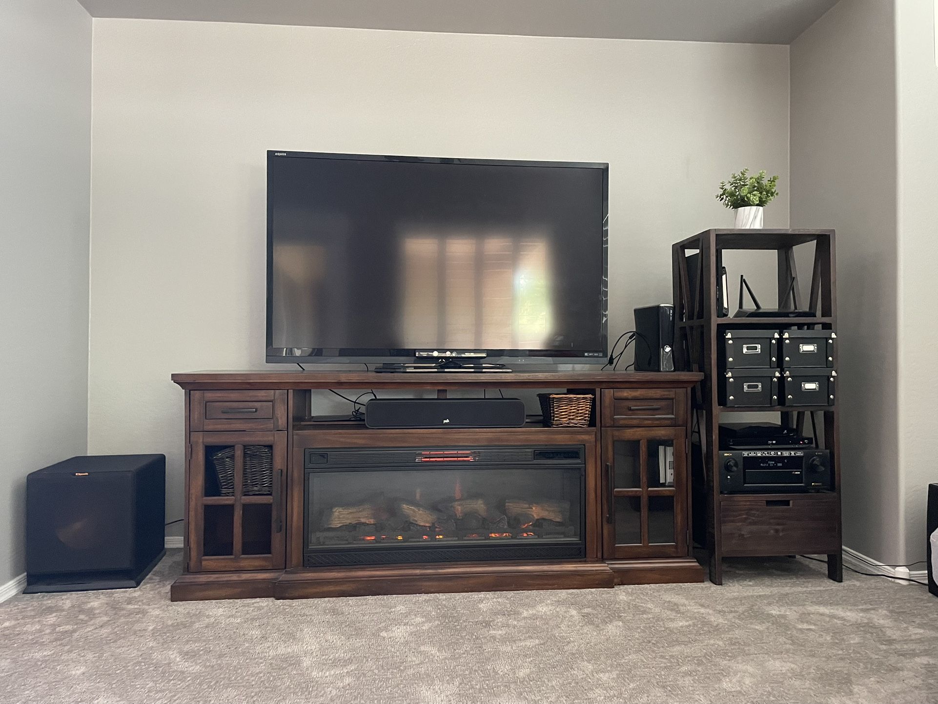 Tresanti Electric Fireplace Console from Costco for Sale in Phoenix, AZ -  OfferUp