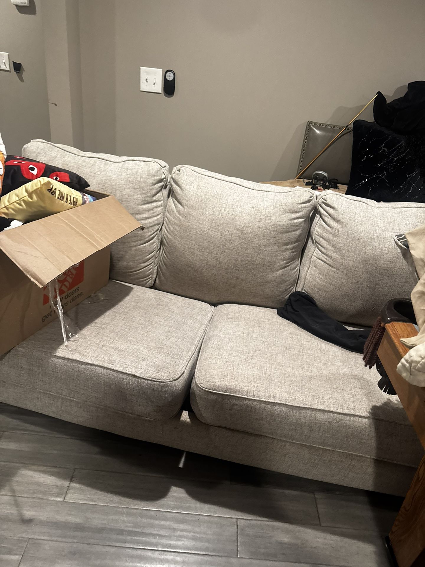 Couch With Pull Out  Bed 