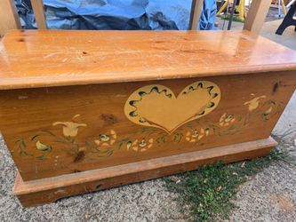 Vintage Painted Pine Wood Storage Chest