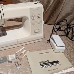 Like New Kenmore Sewing Machine