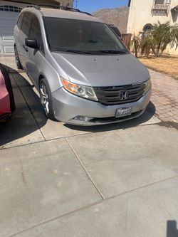 Honda odyssey 2013  lx 4d