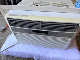 8000 btu Frigidaire window AC