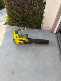 40v Ryobi 550 cfm blower with NEW 4.0 40v battery