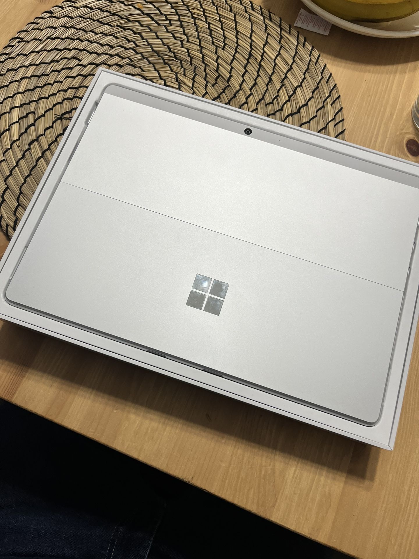 Surface Pro X, 256GB SQ 2 Processor