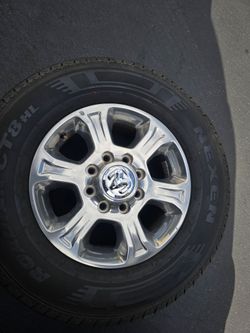 Wheels In Tires 18" 8 lug dodge ram 8x6,5 utility Truck 8x6,5