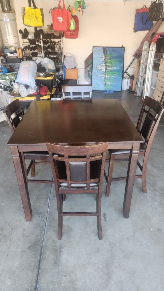 Nook Table