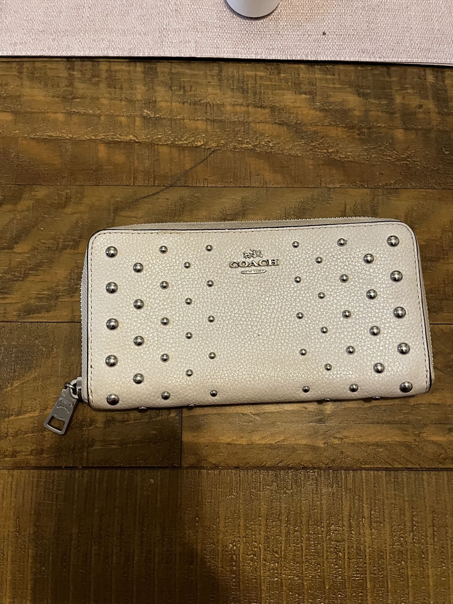 Coach Cream Leather Wallet 