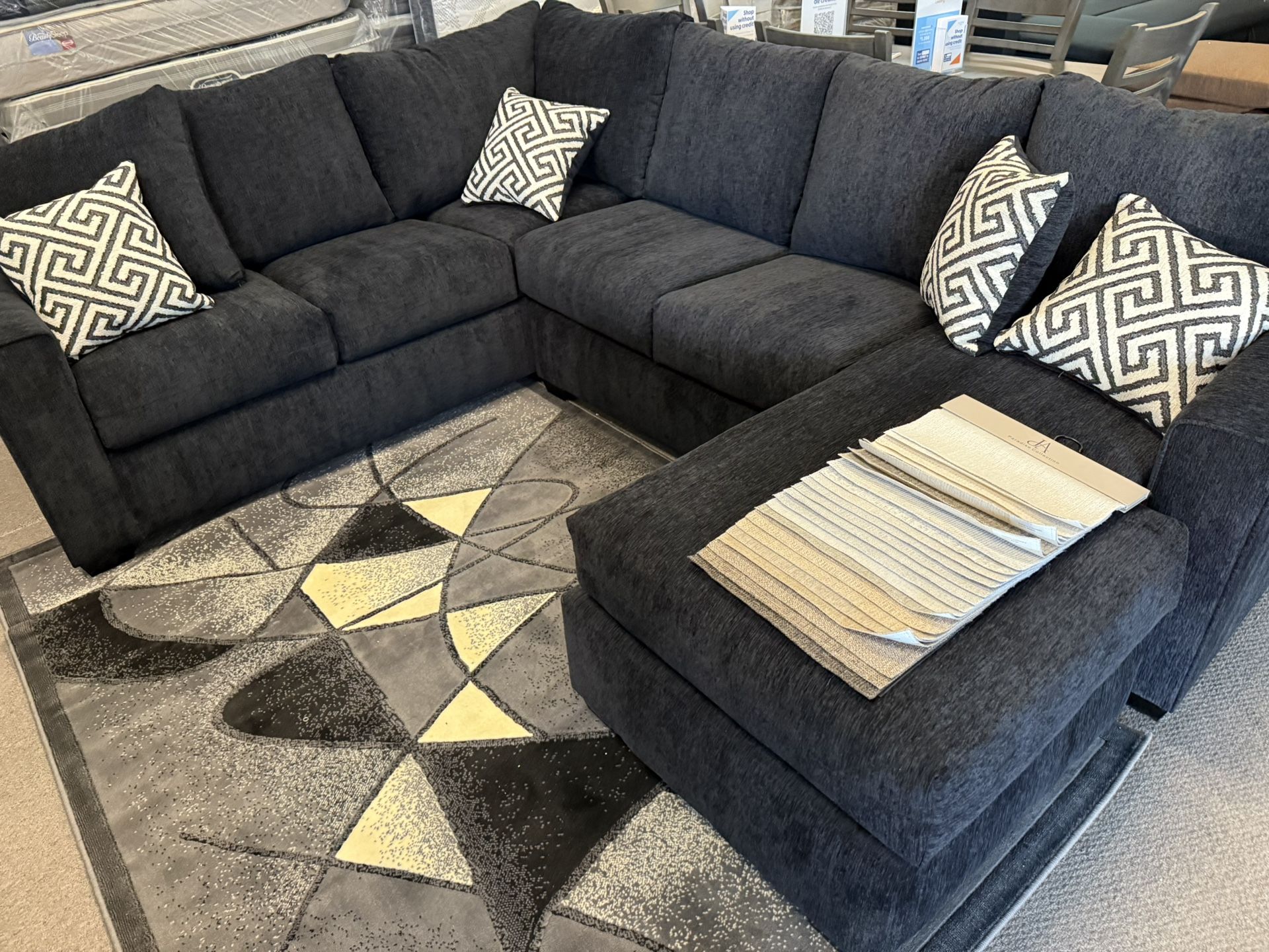NEW U SHAPED AMERICAN MADE SECTIONAL BLACK BLUE BROWN RED BURGUNDY PURPLE WHITE TAN SAND BEIGE LEATHER