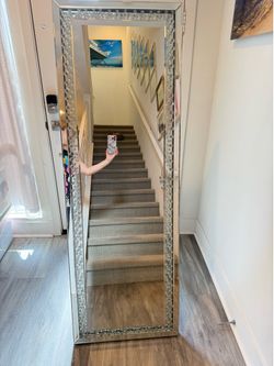 Crystal Full Length Mirror – Like New