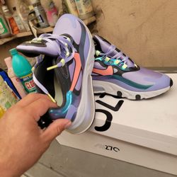 Nike 270 shoes
