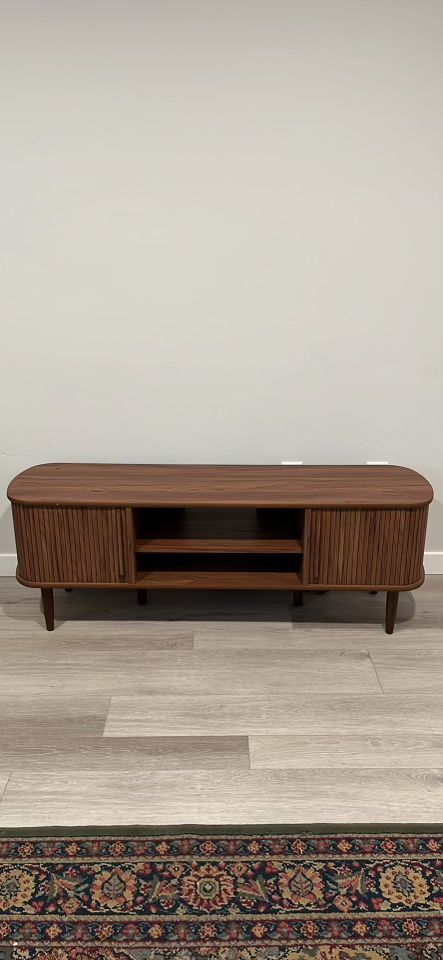 TV Stand - 55”
