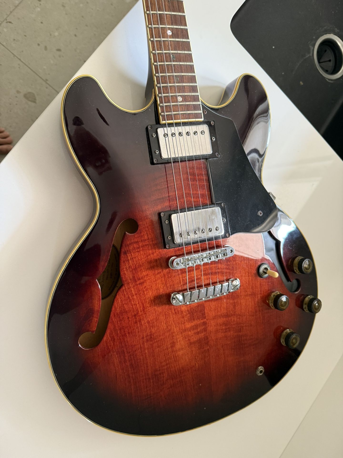 1984 Ibanez LR-10 Lee Ritenour MIJ Semihollow Guitar