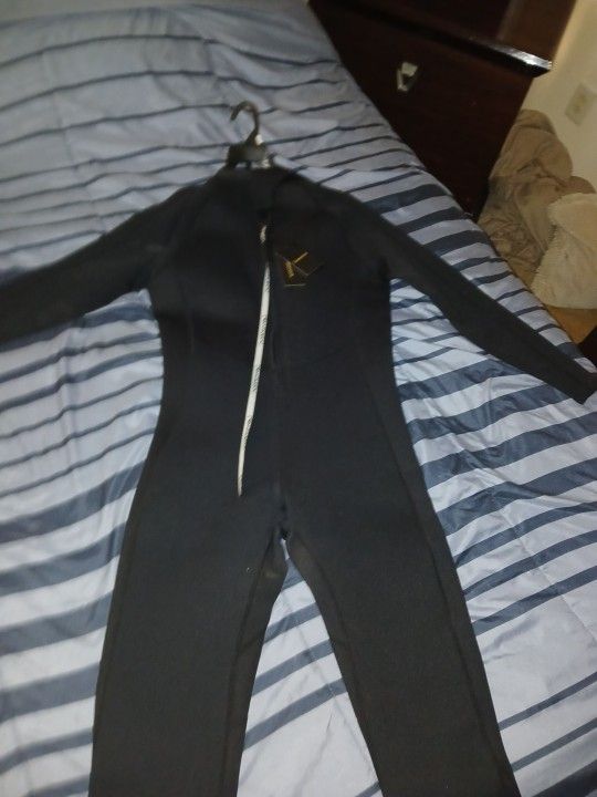 Lemorecn Wet Suit
