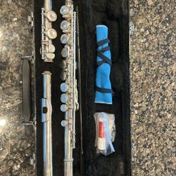 Flute - Bundy 26” Great Shape, Case, Extras