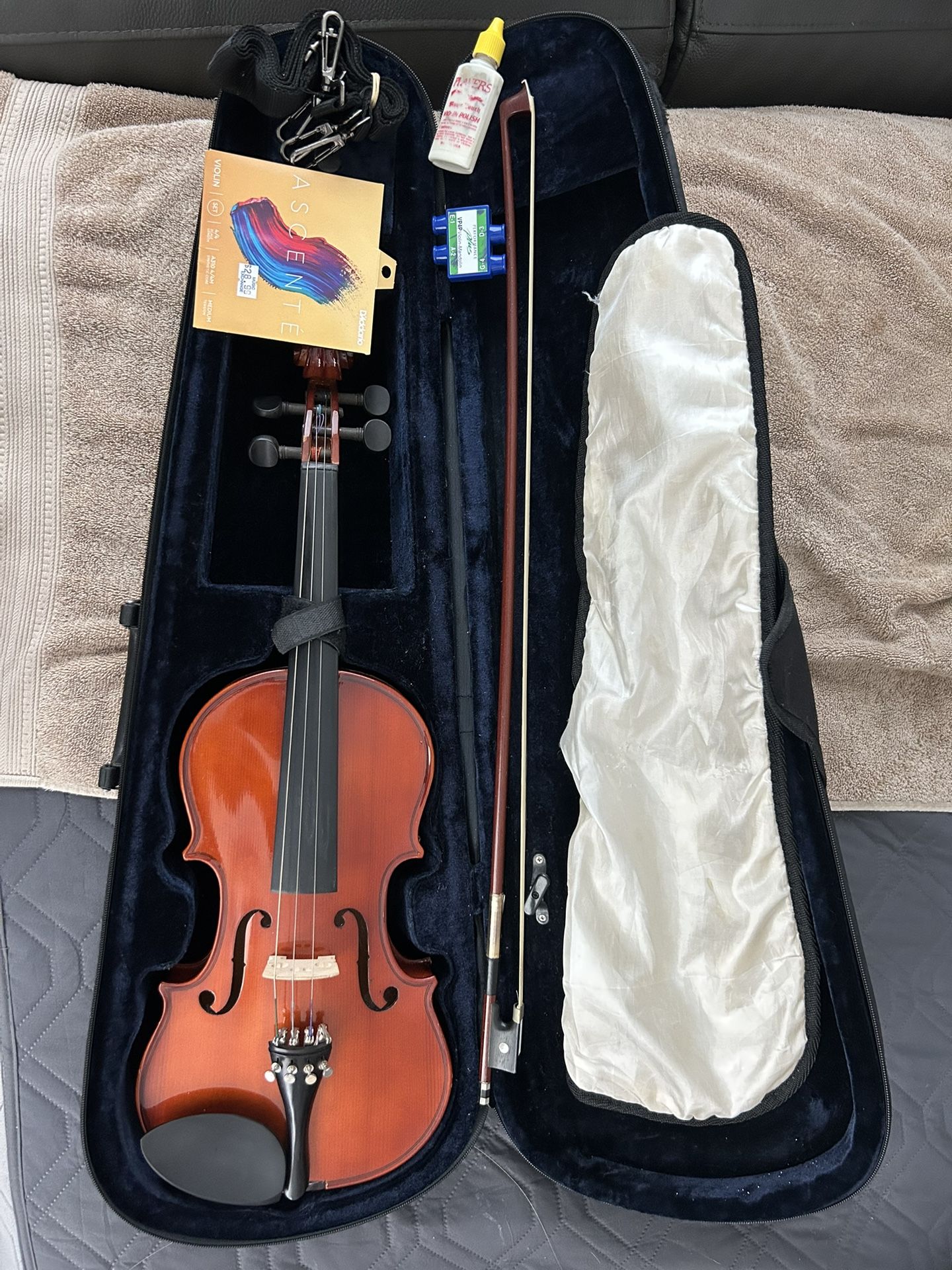 Meisel Violin with Bow
