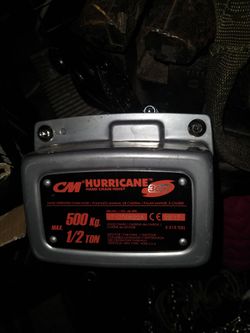 CM  1\2 ton chain hoist