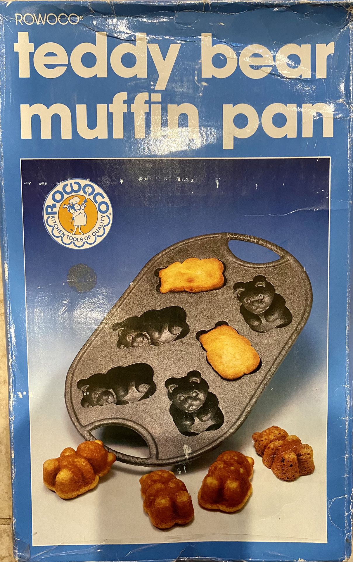 Disney Rare Lodge Cast Iron Winnie The Pooh & Friends Baking Muffin Pan for  Sale in Las Vegas, NV - OfferUp