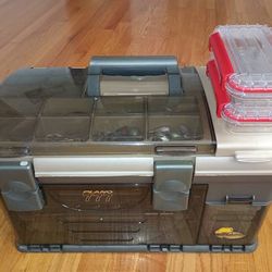 PLANO 777 GUIDE SERIES TACKLE BOX WITH MUCH TACKLE SUPPLIES - $80 (Harahan)