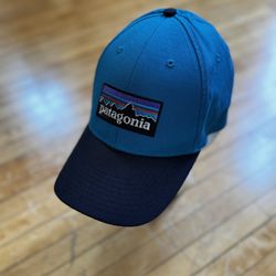 Patagonia Men’s P-6 Logo Roger That Hat Mid Crown Teal Navy Blue Sz. L