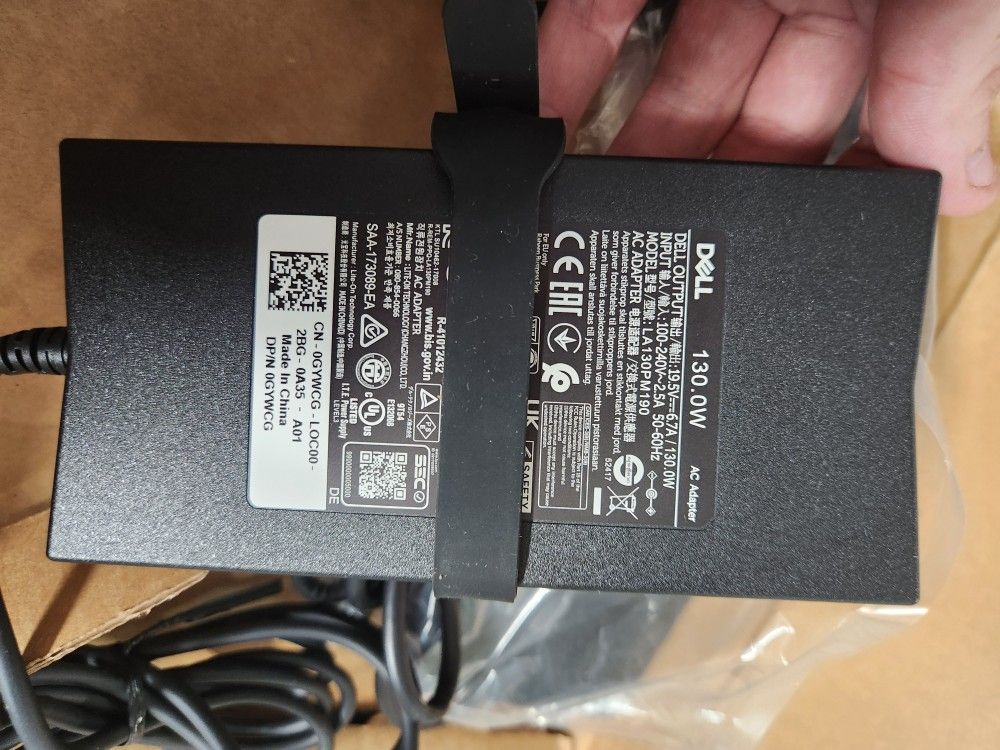**Dell WD19 Docking Station (Power Delivery 130W, Open Box)**