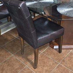 Dinette Table And 5 Chairs For Sale