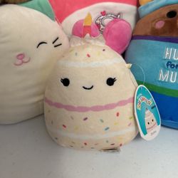 Squishmallows Dorina
