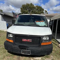 GMC Van 2005 2500