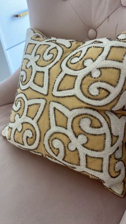 Beaded toss pillow cream yellow used