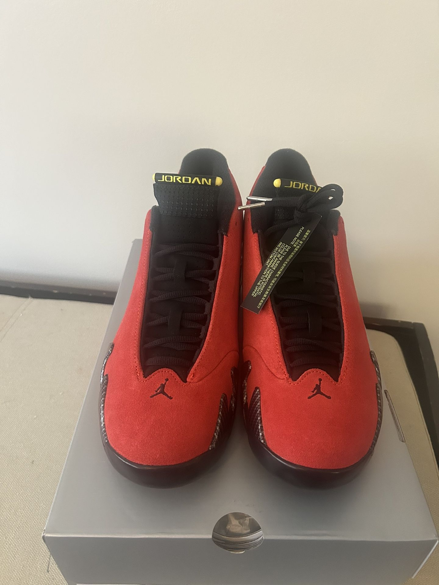Air Jordan 14 Ferrari