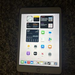 Brand New iPad Mini 4 Unlocked With Case And Screen Protector 
