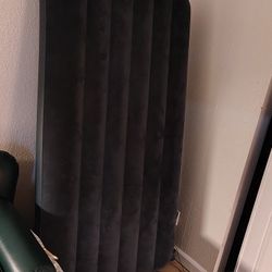 Twin Air Mattress 