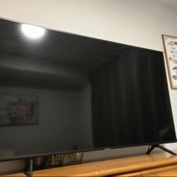 📺 Samsung 65" 4K UHD Smart TV (Model UN65RU7100FXZA) – Excellent Condition!