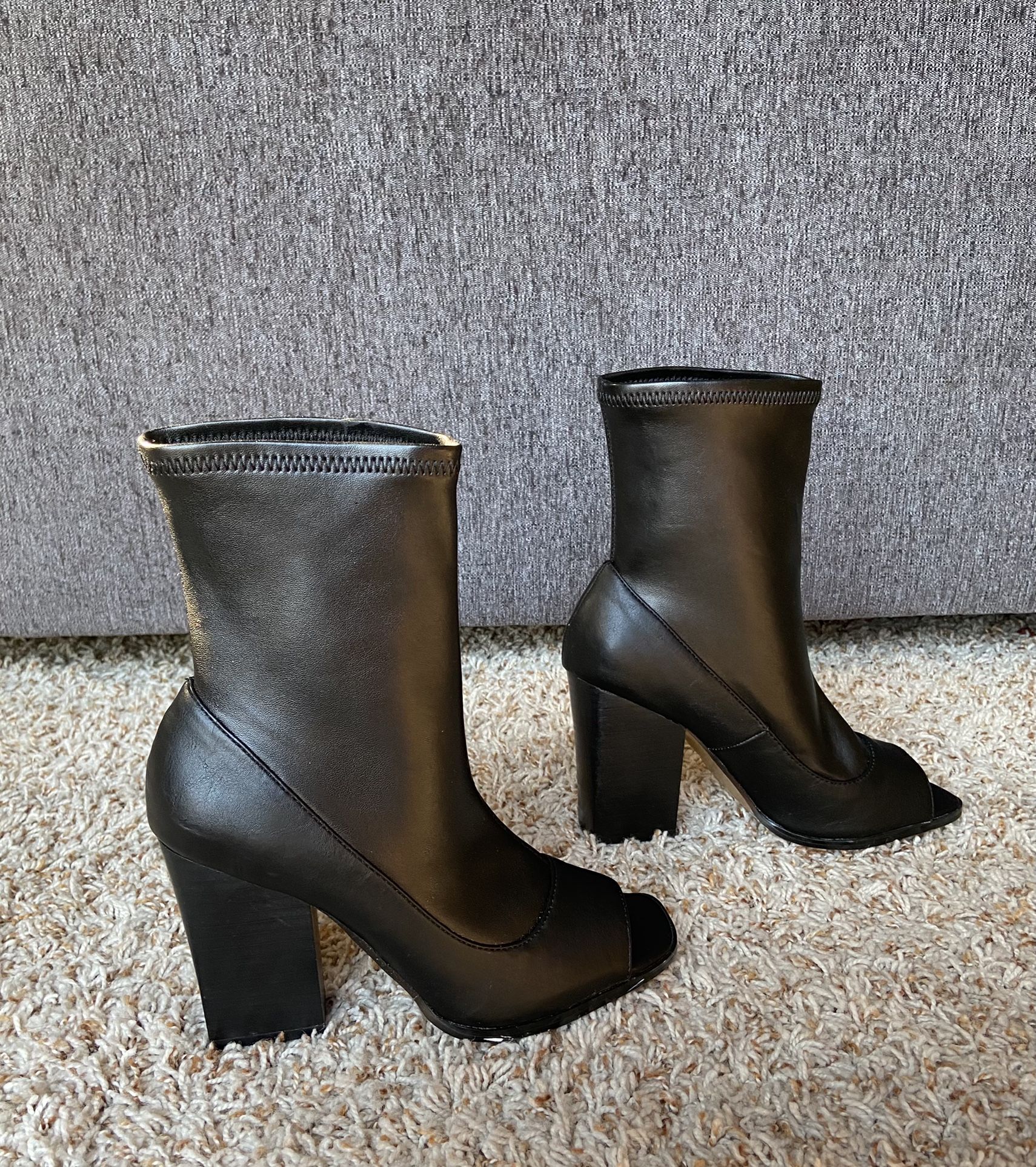 Women’s Chunky Heel Boots