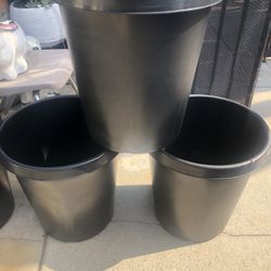 Botes Nuevos De 15 Galones 