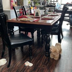 Dinning Table 6 Chairs 