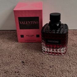 Valentino Perfume 