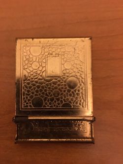 Vintage "hold a light"