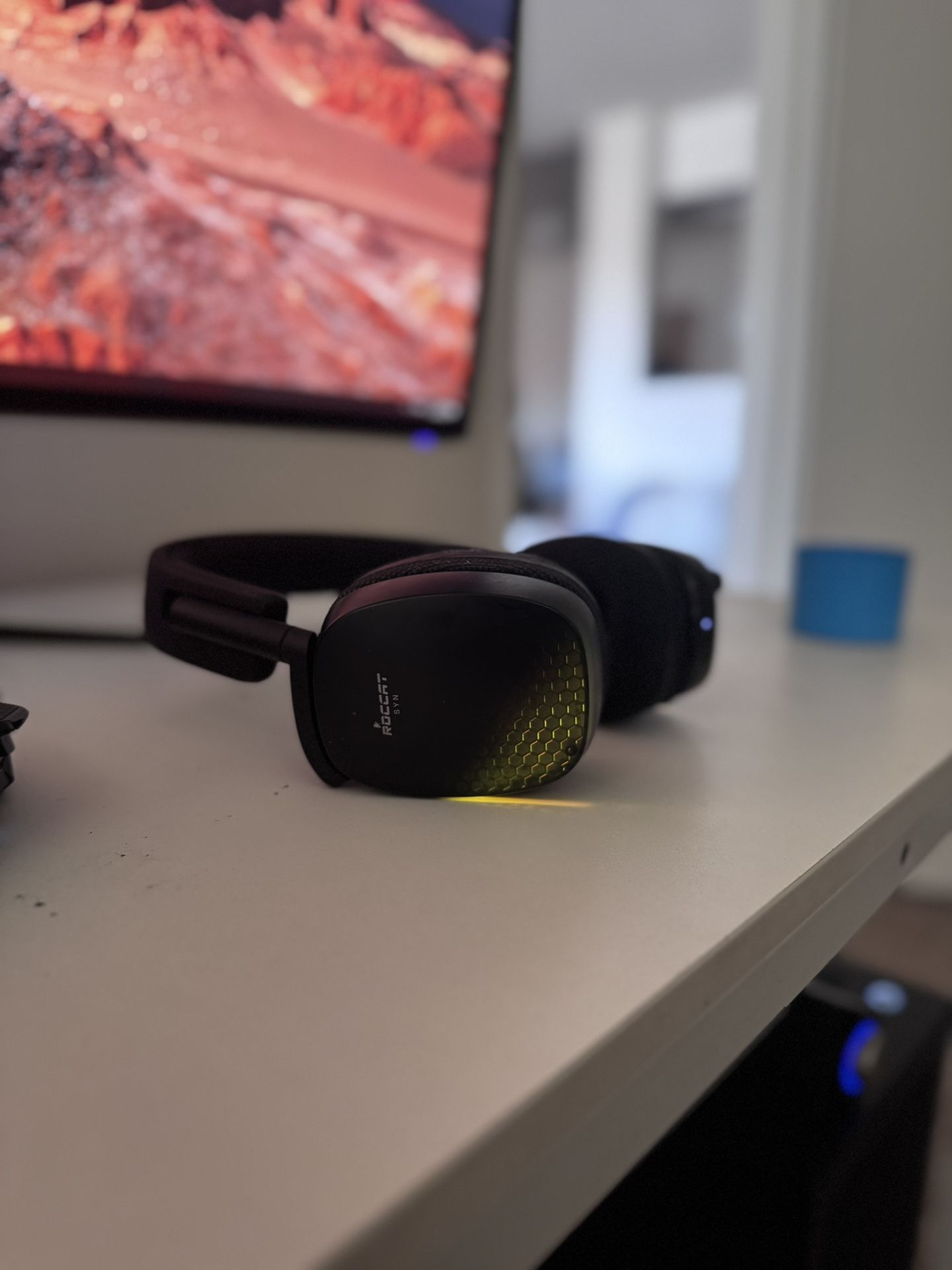 Roccat Syn Pro Air Wireless Gaming Headset