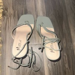 Olive Strappy heels 