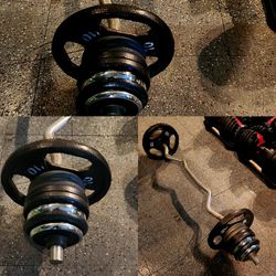 EZ CURL BAR WITH WEIGHTS PLATES 68LBS TOTAL + BARBELL

