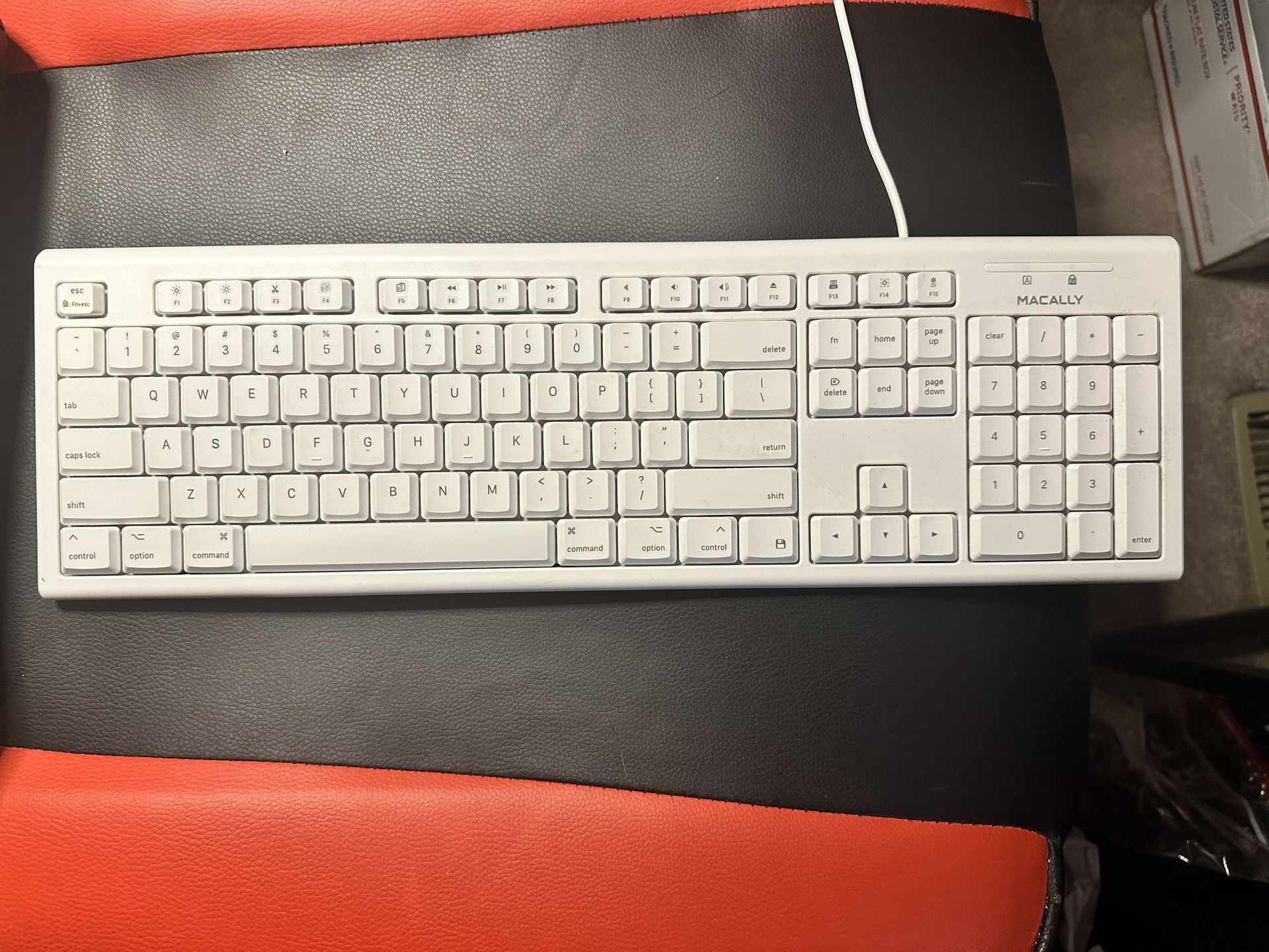 Keyboard