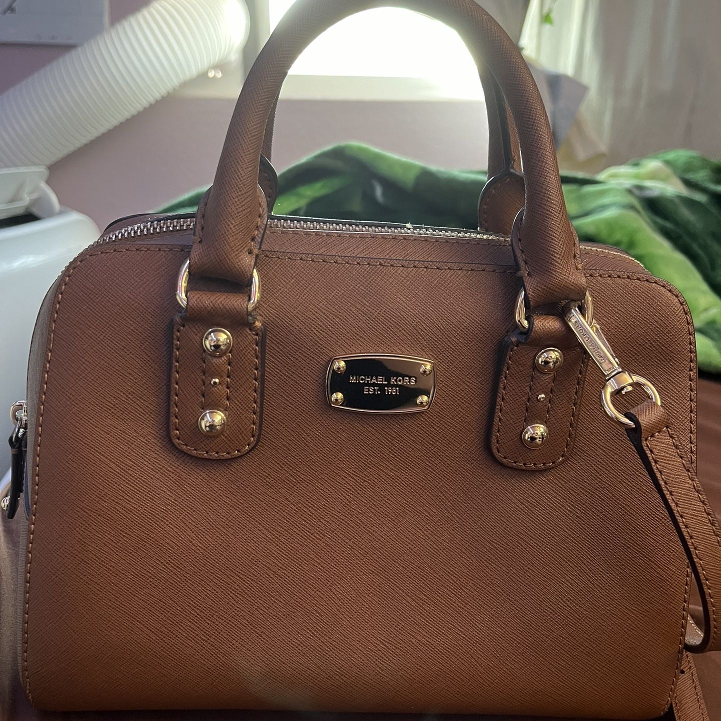 Michael Kors 35S3GSAS1L Small Satchel Saffiano Leather for Sale in Lathrop CA OfferUp