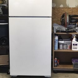 Hotpoint Refrigerator/ Freezer 