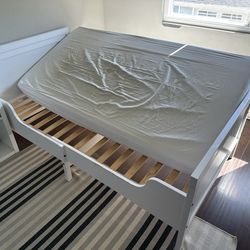 IKEA SUNDVIK Ext bed frame with slatted bed base and mattress