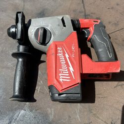 Milwaukee SDS Plus Rotary Hammer 