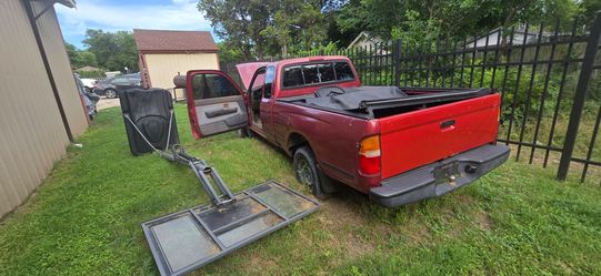 Toyota tacoma 1999 2.4 titulo limpio